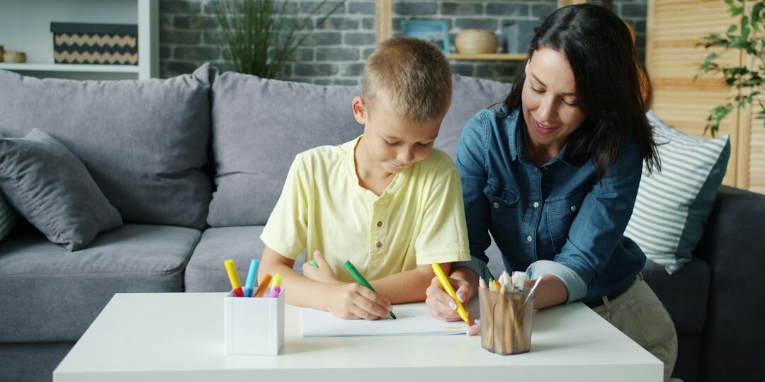 why-your-family-should-trade-talk-for-paintbrushes-with-art-therapy-image art therapy for families